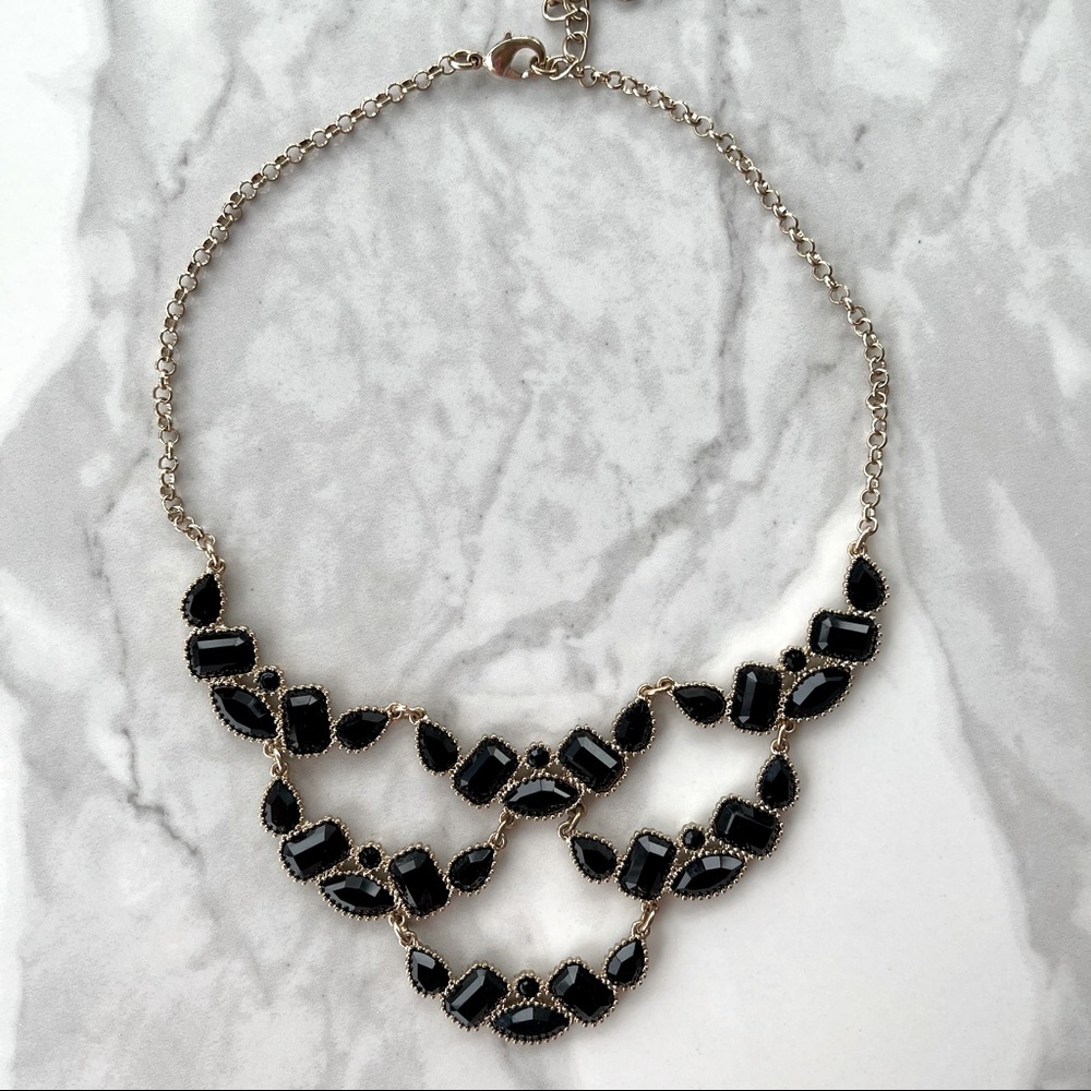 Francesca’s Classic Elegant Black Necklace